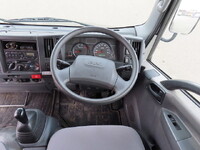 いすゞエルフアルミバン小型（2t・3t）[写真21]