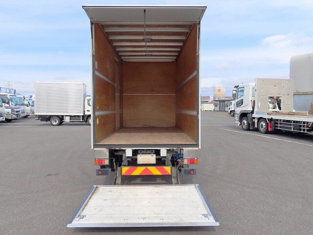 いすゞエルフアルミバン小型（2t・3t）[写真06]