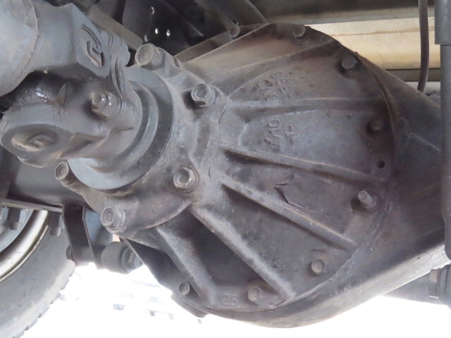 いすゞエルフアルミバン小型（2t・3t）[写真09]