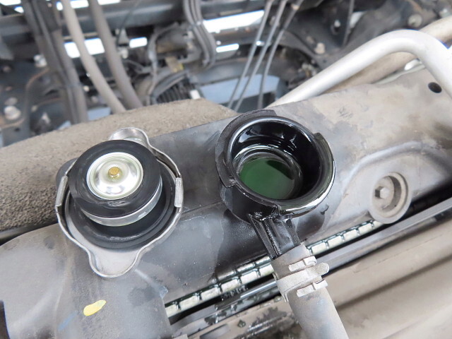 いすゞフォワード冷凍車（冷蔵車）中型（4t）[写真18]