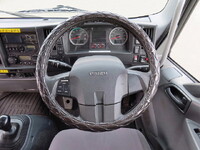 いすゞフォワード冷凍車（冷蔵車）中型（4t）[写真23]