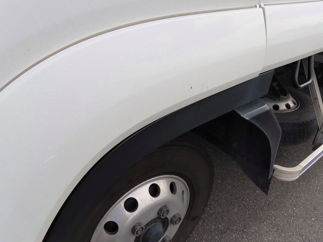 いすゞフォワード冷凍車（冷蔵車）中型（4t）[写真27]