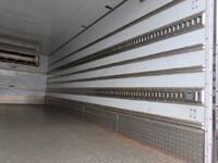 いすゞフォワード冷凍車（冷蔵車）中型（4t）[写真35]