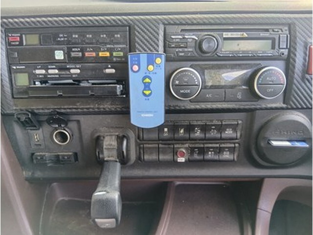 日野プロフィアアルミウイング大型（10t）[写真26]