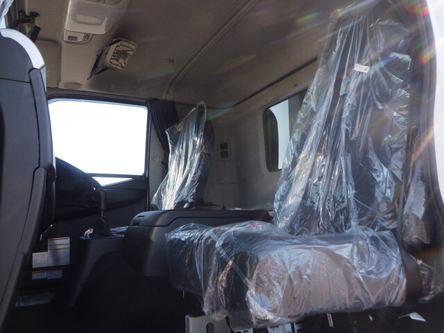 三菱ふそうファイターアルミウイング中型（4t）[写真19]