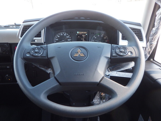 三菱ふそうファイターアルミウイング中型（4t）[写真20]