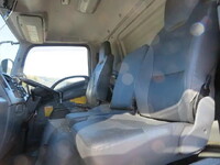 いすゞフォワードパッカー車（塵芥車）中型（4t）[写真11]