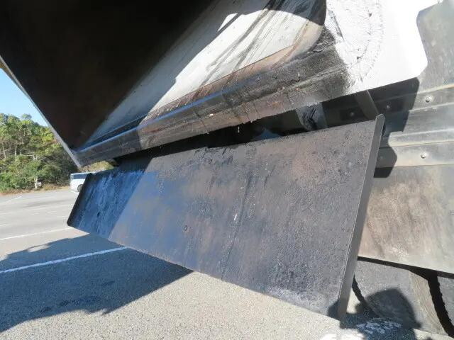 いすゞフォワードパッカー車（塵芥車）中型（4t）[写真21]