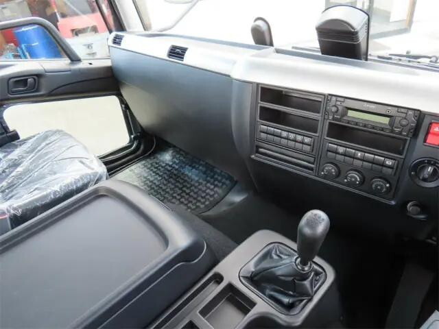 三菱ふそうファイタークレーン4段中型（4t）[写真11]