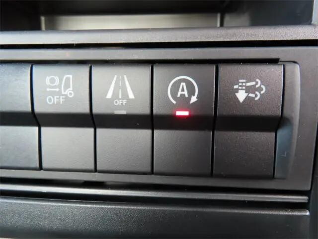 三菱ふそうファイタークレーン4段中型（4t）[写真12]