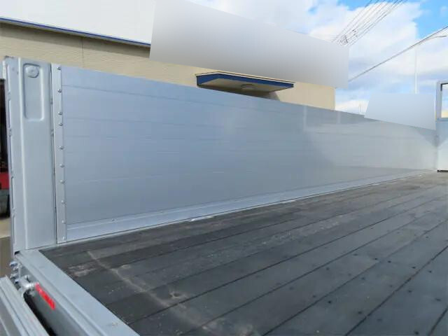 三菱ふそうファイタークレーン4段中型（4t）[写真23]