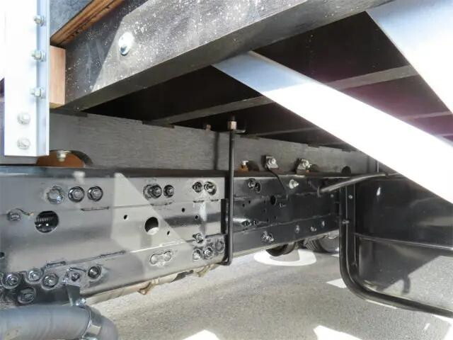 三菱ふそうファイタークレーン4段中型（4t）[写真35]