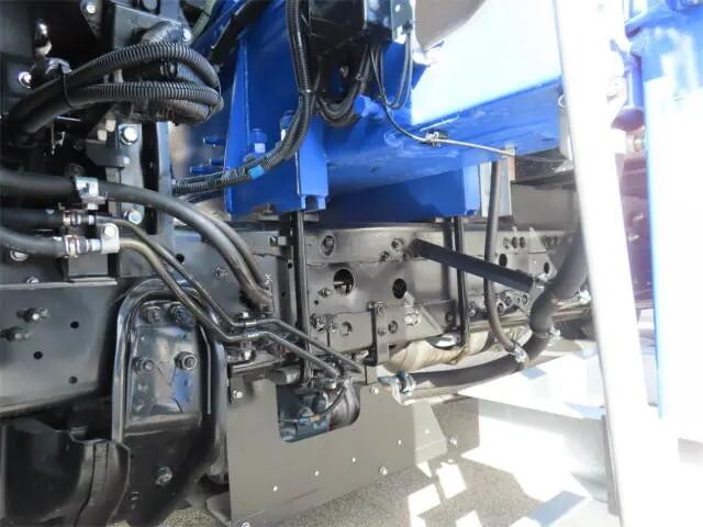 三菱ふそうファイタークレーン4段中型（4t）[写真36]