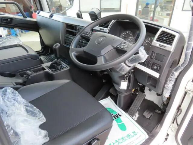 三菱ふそうファイタークレーン4段中型（4t）[写真07]