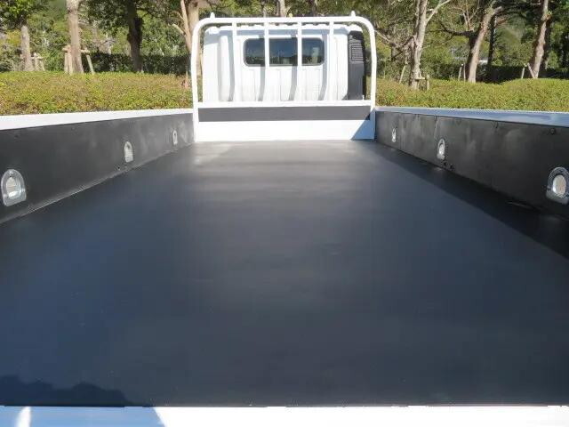 日野デュトロ平ボディ小型（2t・3t）[写真22]