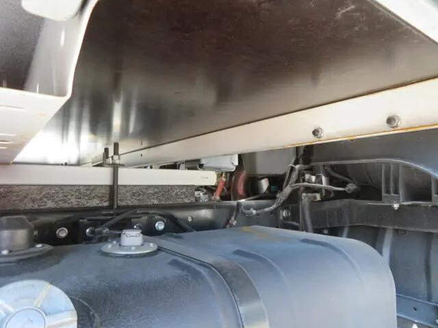 日野デュトロ平ボディ小型（2t・3t）[写真36]