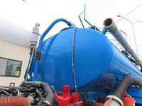 いすゞエルフバキュームカー小型（2t・3t）[写真15]