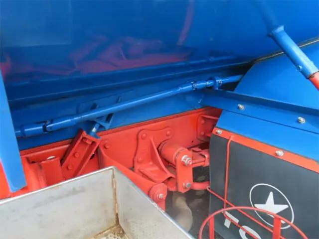 いすゞエルフバキュームカー小型（2t・3t）[写真21]