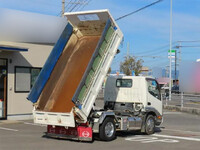 日野デュトロ三転ダンプ小型（2t・3t）[写真10]