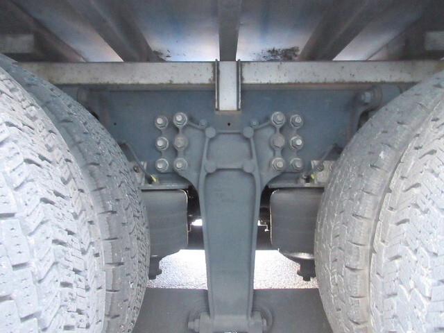 いすゞギガアルミブロック大型（10t）[写真10]