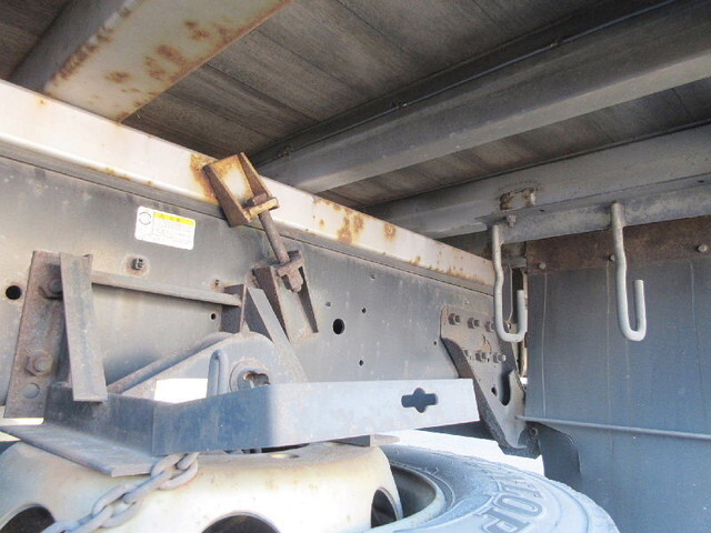 いすゞギガアルミブロック大型（10t）[写真11]