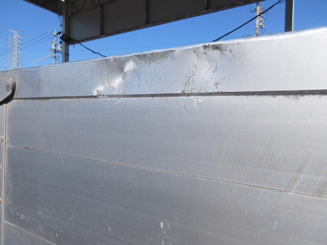 いすゞギガアルミブロック大型（10t）[写真17]