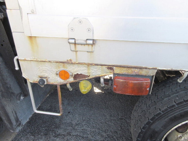 いすゞギガアルミブロック大型（10t）[写真20]