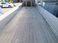 いすゞギガアルミブロック大型（10t）[写真08]