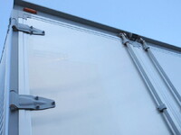 日野レンジャーアルミウイング中型（4t）[写真19]