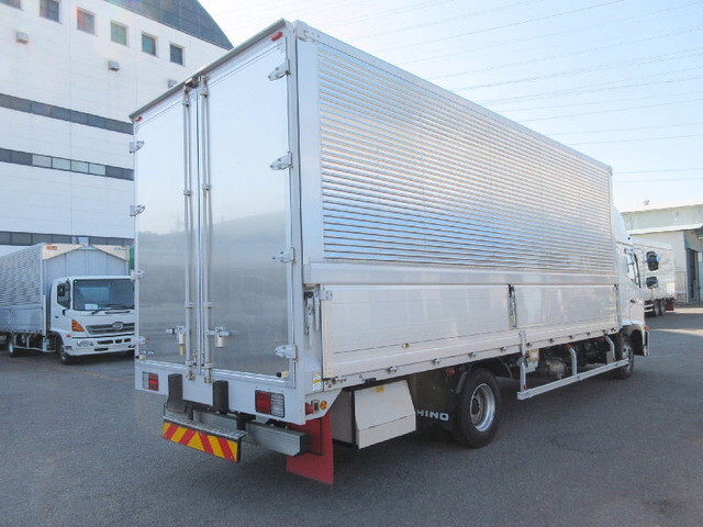 日野レンジャーアルミウイング中型（4t）[写真04]