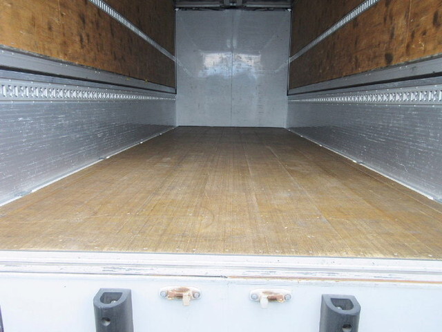 日野レンジャーアルミウイング中型（4t）[写真08]