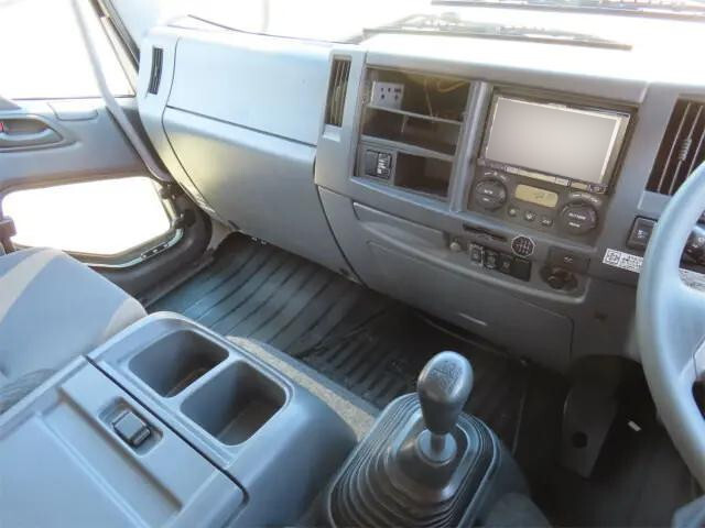 いすゞフォワードアルミブロック増トン（6t・8t）[写真14]