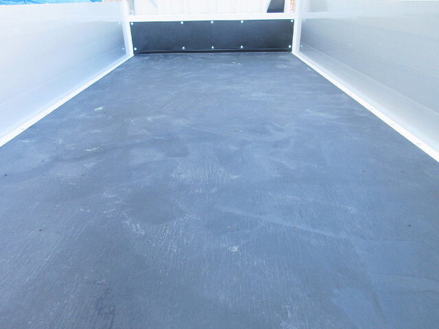 三菱ふそうキャンターアルミブロック小型（2t・3t）[写真07]