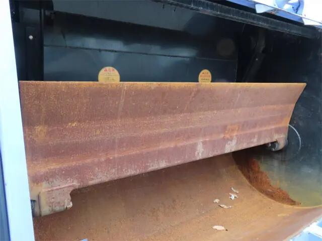 いすゞフォワードパッカー車（塵芥車）中型（4t）[写真22]