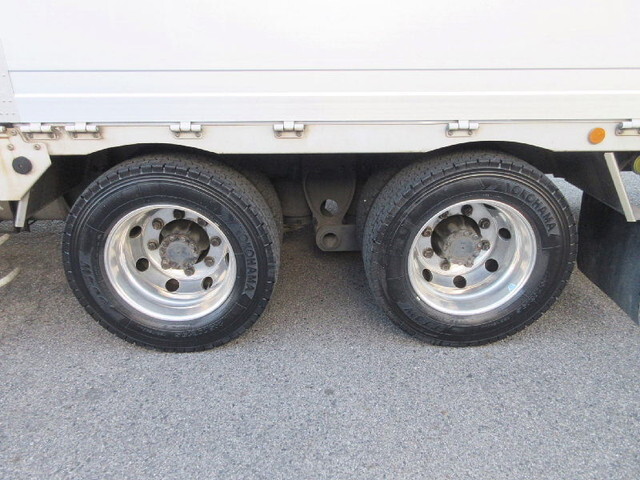 日野プロフィアアルミウイング大型（10t）[写真12]