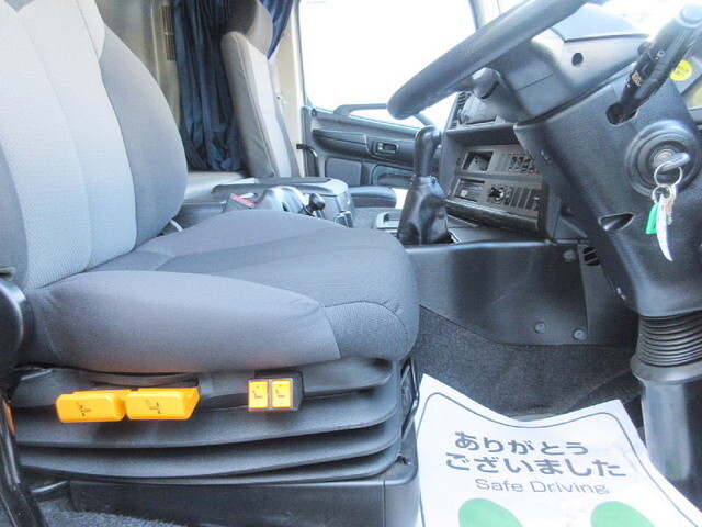 日野プロフィアアルミウイング大型（10t）[写真22]