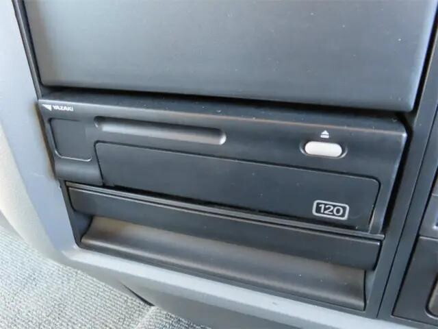 三菱ふそうファイター平ボディ増トン（6t・8t）[写真18]