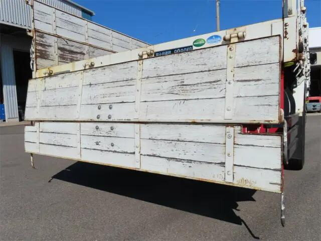 三菱ふそうファイター平ボディ増トン（6t・8t）[写真24]