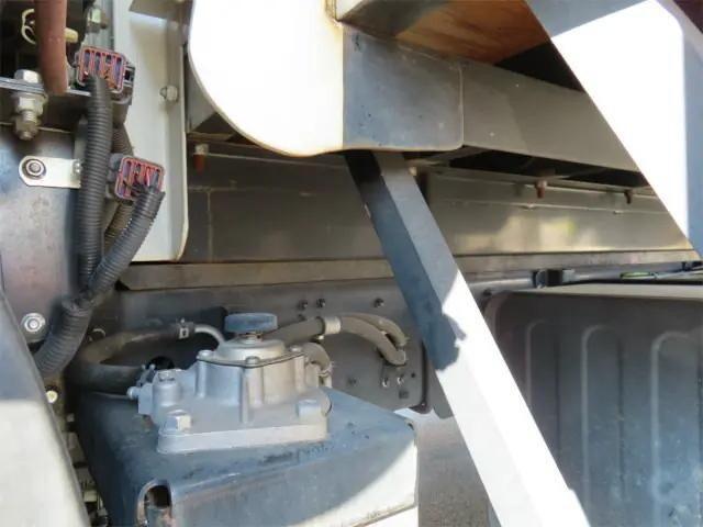 三菱ふそうファイター平ボディ増トン（6t・8t）[写真35]