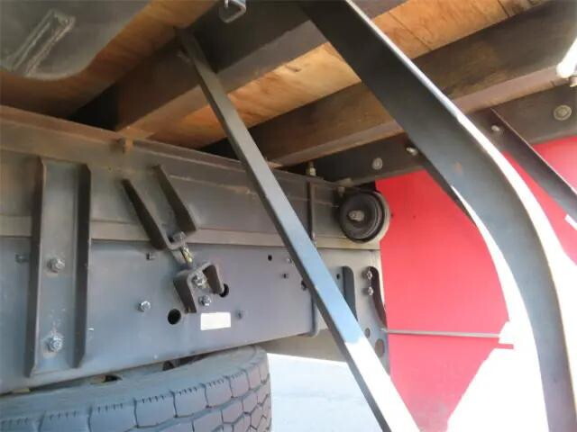 三菱ふそうファイター平ボディ増トン（6t・8t）[写真39]