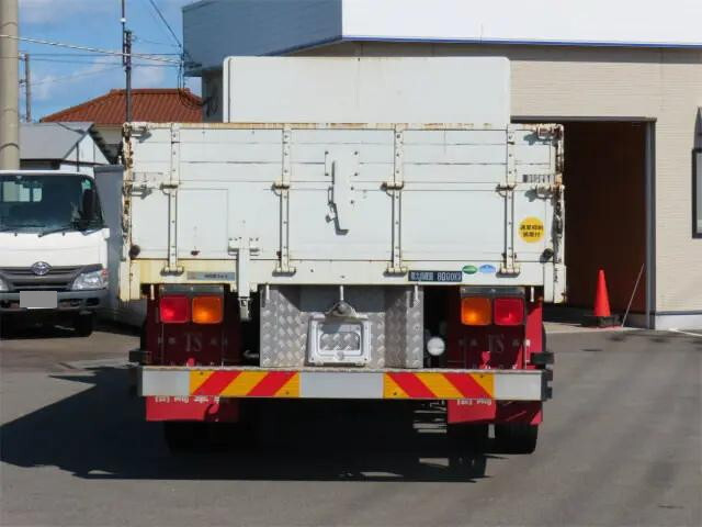 三菱ふそうファイター平ボディ増トン（6t・8t）[写真06]