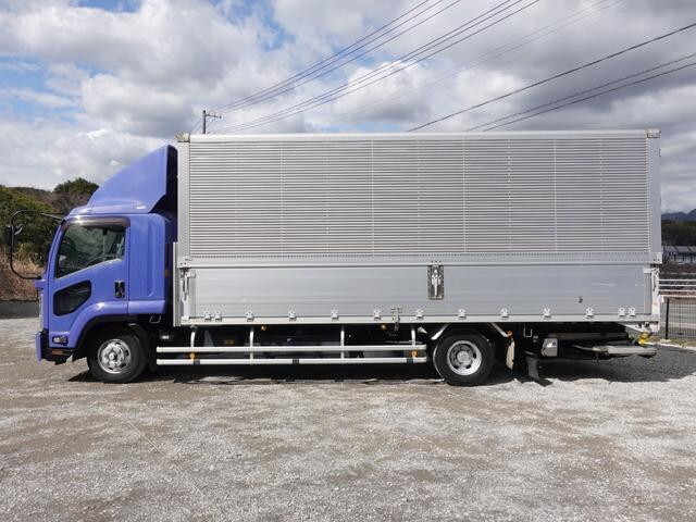 いすゞフォワードアルミウイング中型（4t）[写真09]