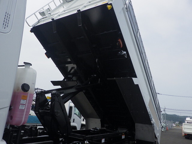 三菱ふそうスーパーグレートダンプ大型（10t）[写真15]