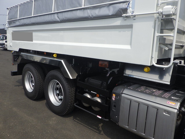 三菱ふそうスーパーグレートダンプ大型（10t）[写真07]