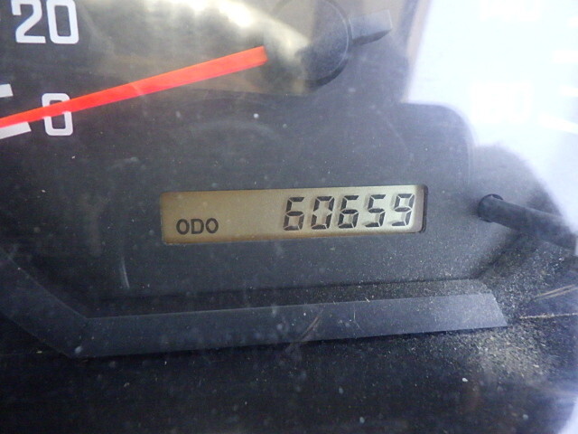 いすゞエルフダンプ小型（2t・3t）[写真26]