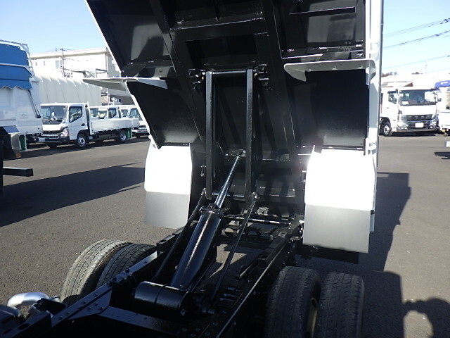 いすゞエルフダンプ小型（2t・3t）[写真08]