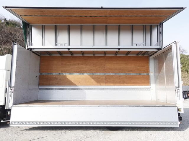 日野レンジャーアルミウイング中型（4t）[写真17]