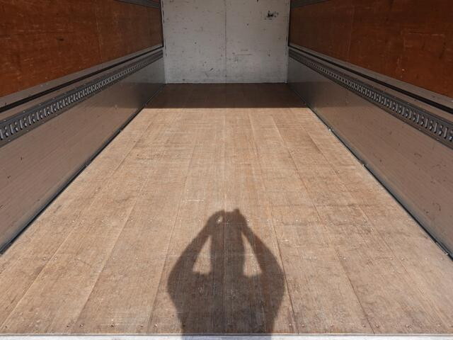 日野レンジャーアルミウイング中型（4t）[写真18]