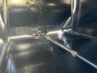 いすゞエルフパッカー車（塵芥車）小型（2t・3t）[写真20]