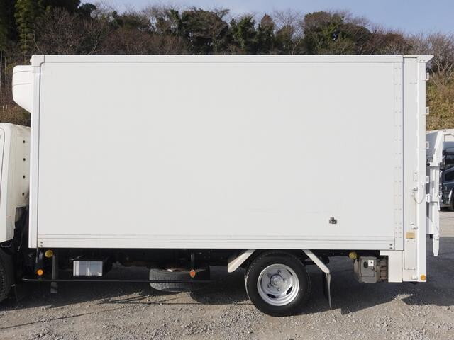 日野デュトロ冷凍車（冷蔵車）小型（2t・3t）[写真10]